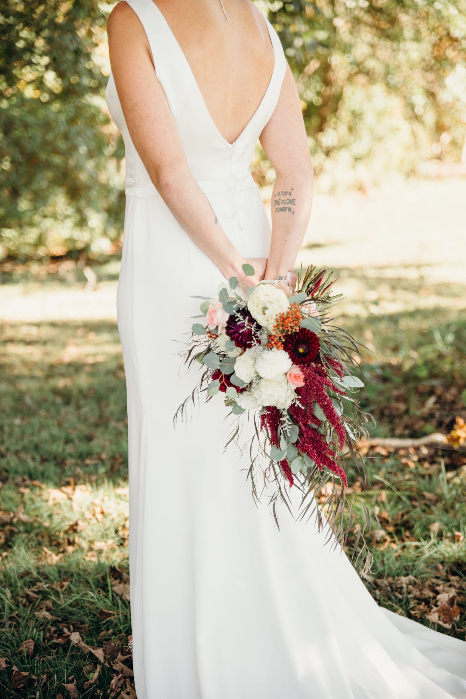 Classic burgandy, blush, and pops of pink for fall – at Valley View Farm in Haydenville