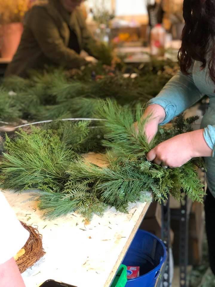 Winter wreath workshops at Passalongs Farm