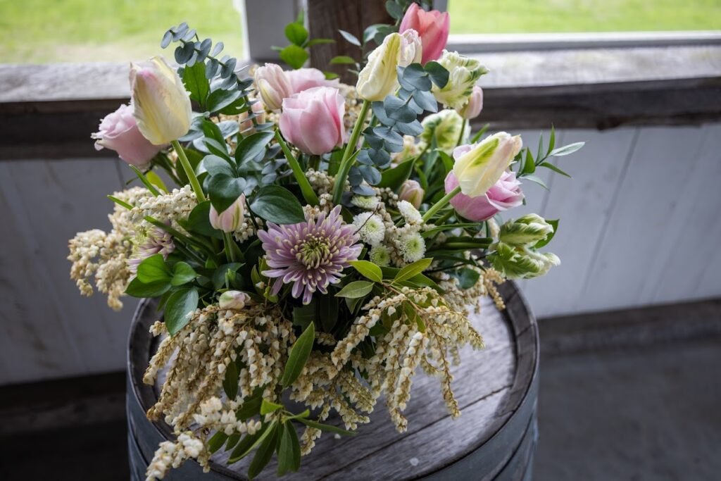 ceremony flowers, valley view farm weddings haydenville ma