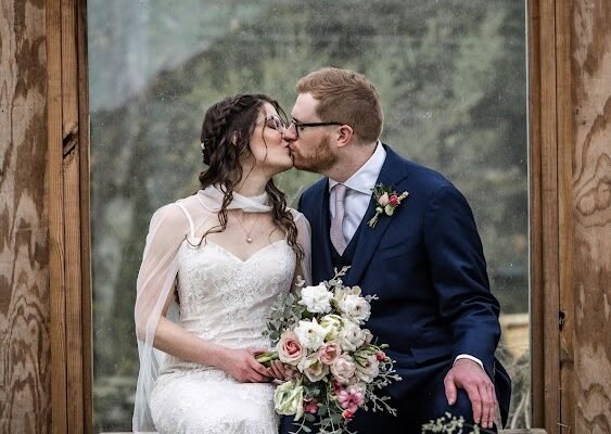 Romantic blush and white flowers for a dreamy spring wedding at Valley View Farm